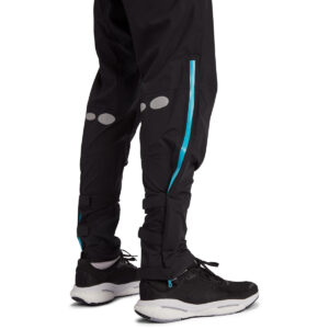 Horizon-1137-unisex-3-layer-stretchable-pants-Nordisk-black-blue-zip-male-model-03.jpg Horizon