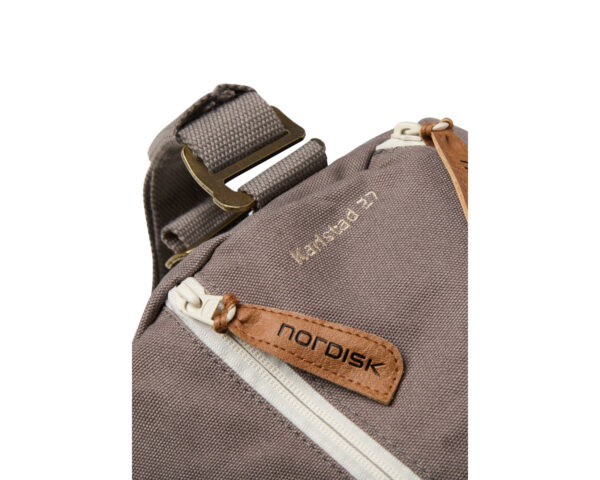 karlstad-27-duffel-bag-27-l-dark-gull-grey-07_2e2262b2-483e-405b-9b80-65d80a6ee4d6.jpg Karlstad 27 Duffel