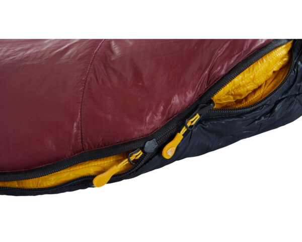 oscar-2_-curve-sleeping-bag-large-rio-red_-mustard-yellow_-black-11.jpg Oscar -2° Curve Sleeping Bag