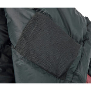voyage-300-sleeping-bag-large-_right-zip_-ribbon-red-_-black-07.jpg Voyage 300 Sleeping Bag