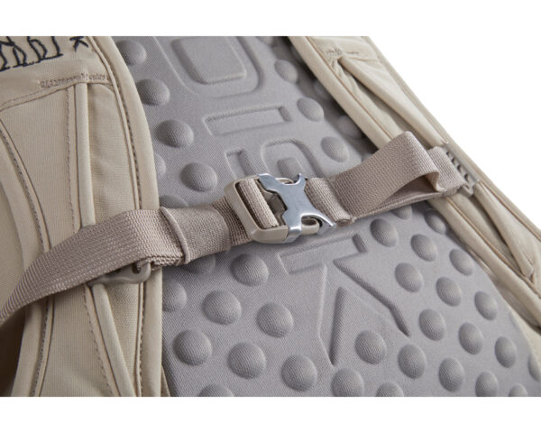 ygg-backpack-25-l-sand-11_259c52c0-8fe2-423e-9d19-b64345d2d24d.jpg Ygg Daypack M
