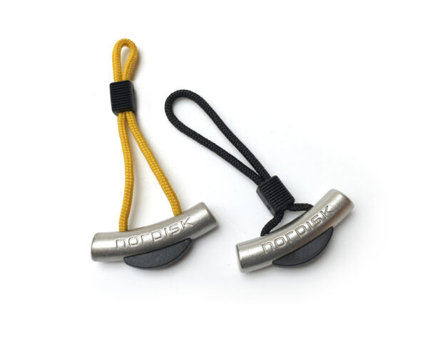 zipper-puller-thor_s-hammer-onesize-black-01.jpg Zipper Puller Thors Hammer (10 Black/5 Yellow)